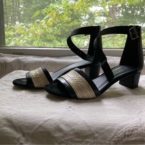 Vince. Black / White Sandal Shoe 36